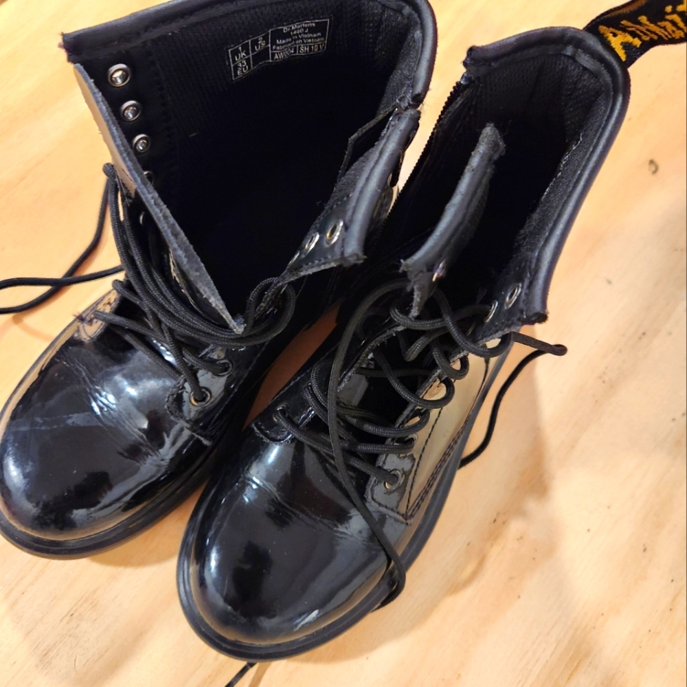 Black Doc Martens Leather Lace-Up Boots